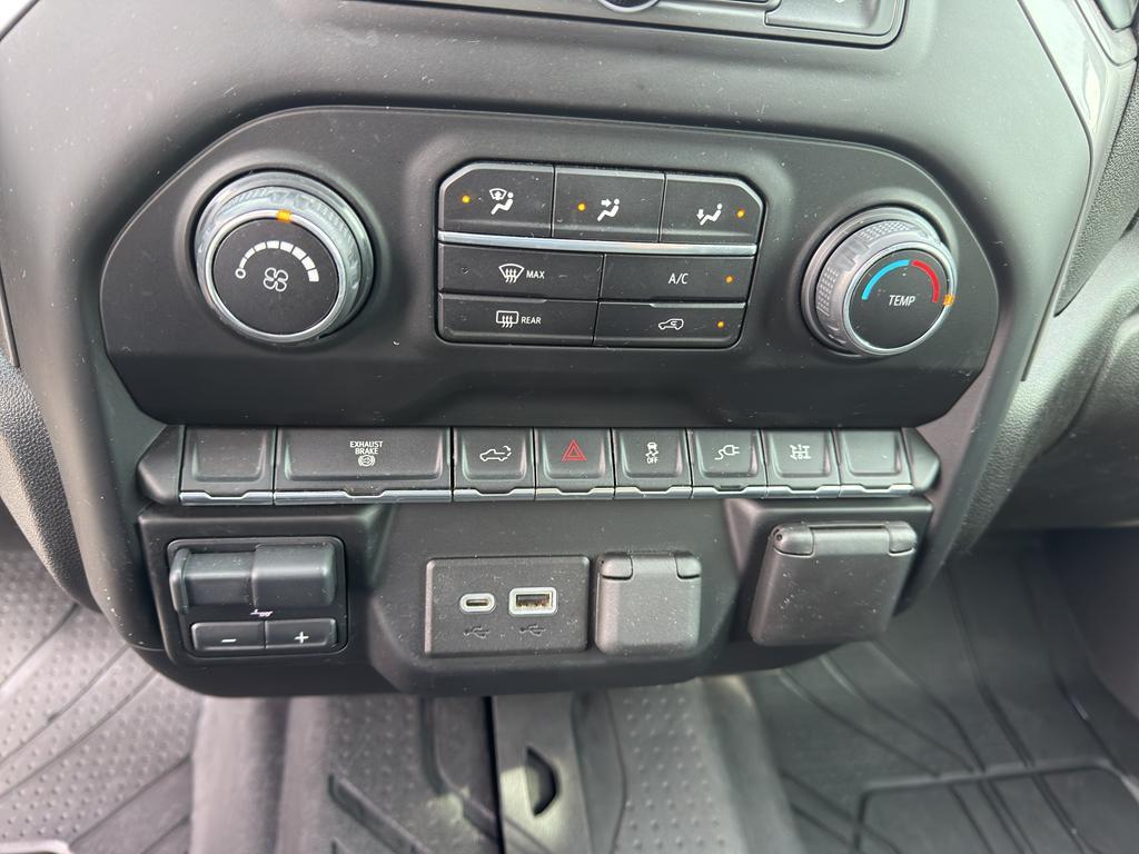 used 2022 Chevrolet Silverado 2500 car, priced at $48,879