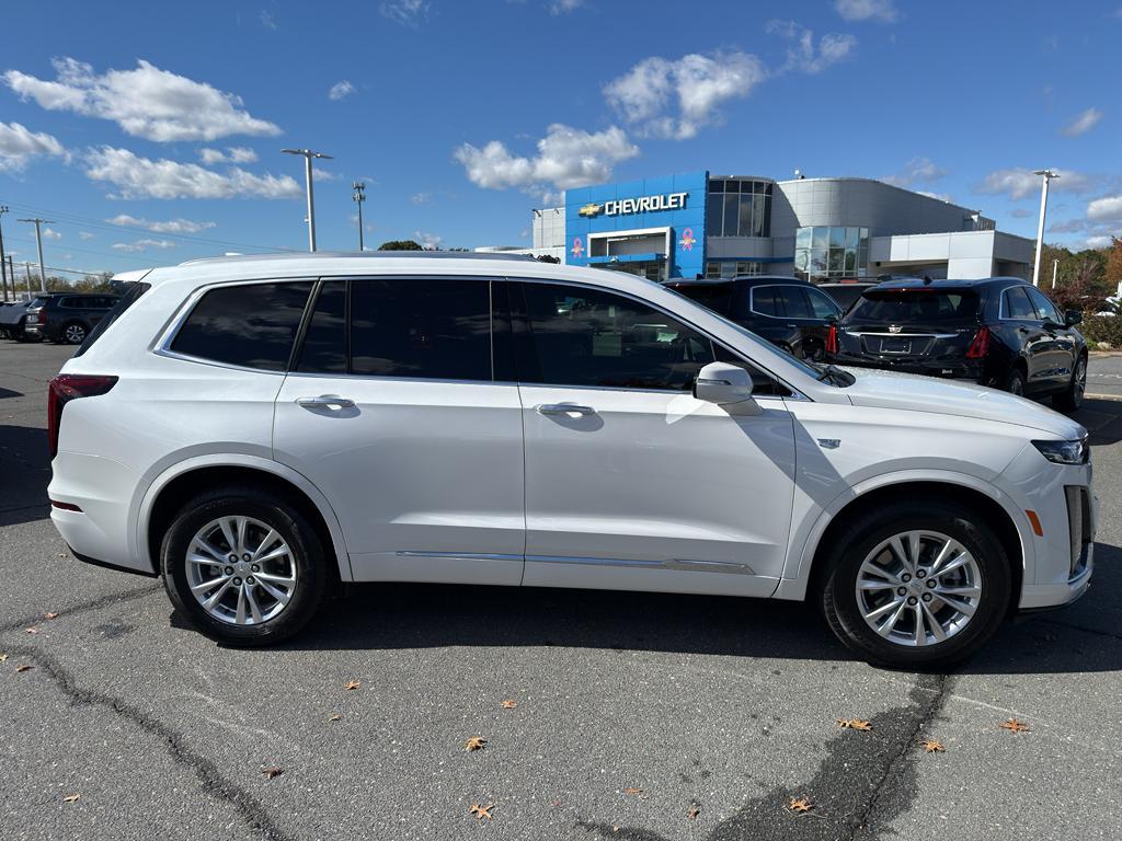 used 2025 Cadillac XT6 car, priced at $46,489
