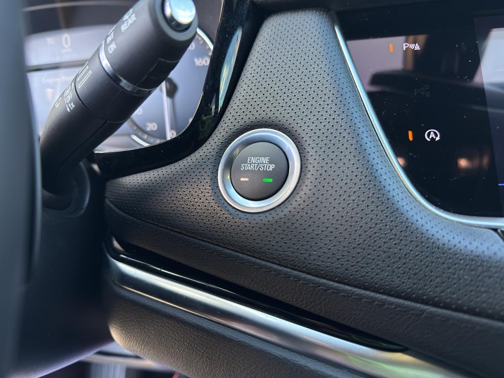 used 2025 Cadillac XT6 car, priced at $46,489