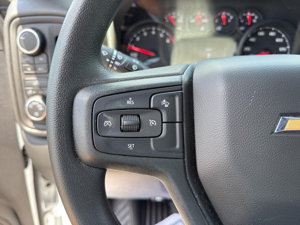 new 2025 Chevrolet Silverado 1500 car, priced at $41,072