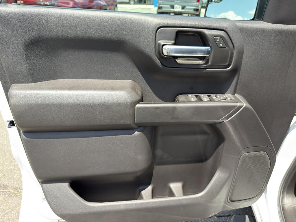 new 2025 Chevrolet Silverado 1500 car, priced at $41,072