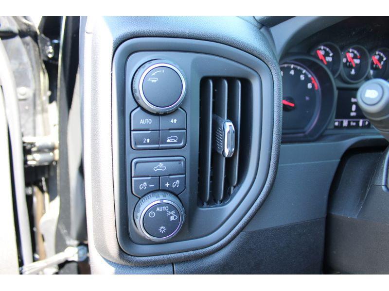 new 2025 Chevrolet Silverado 1500 car, priced at $41,678