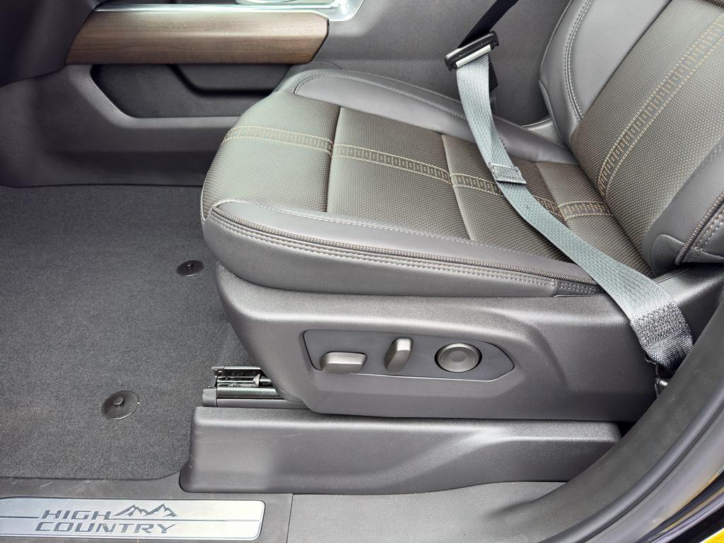 new 2026 Chevrolet Silverado 2500 car, priced at $81,389