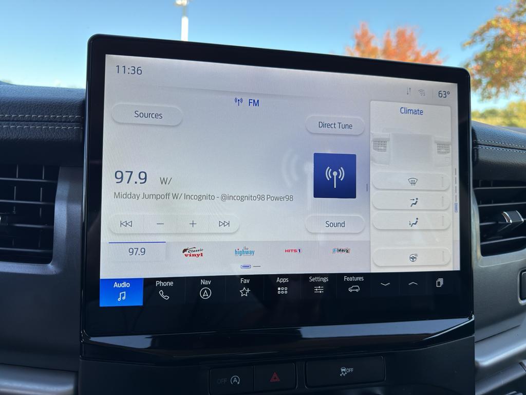 used 2024 Ford Expedition car, priced at $45,358