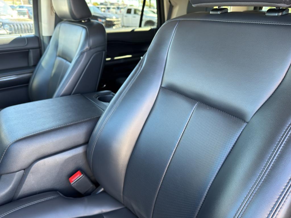 used 2024 Ford Expedition car, priced at $45,358