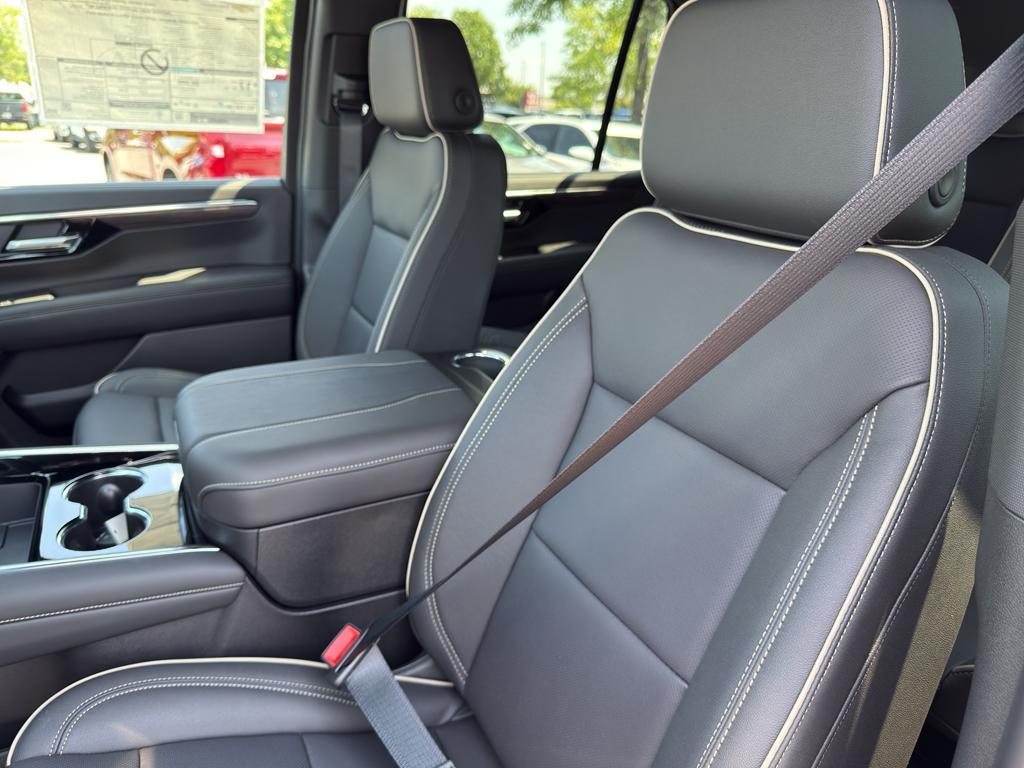 new 2025 Chevrolet Tahoe car, priced at $74,459