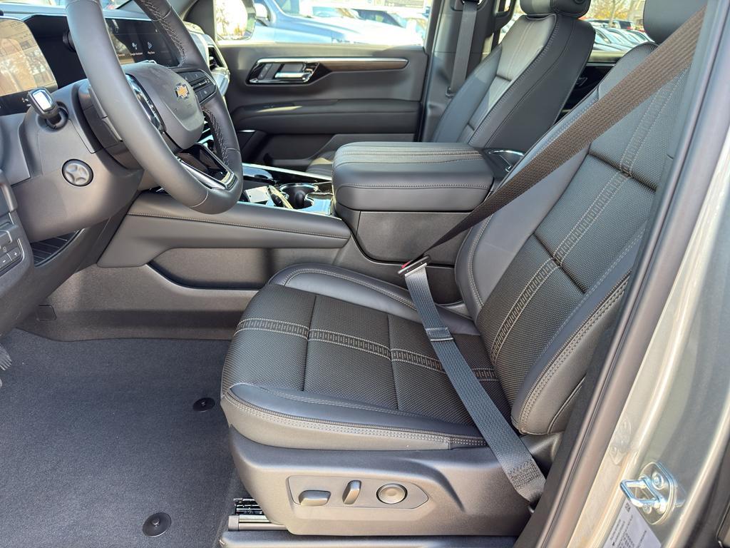 new 2026 Chevrolet Suburban car, priced at $91,380