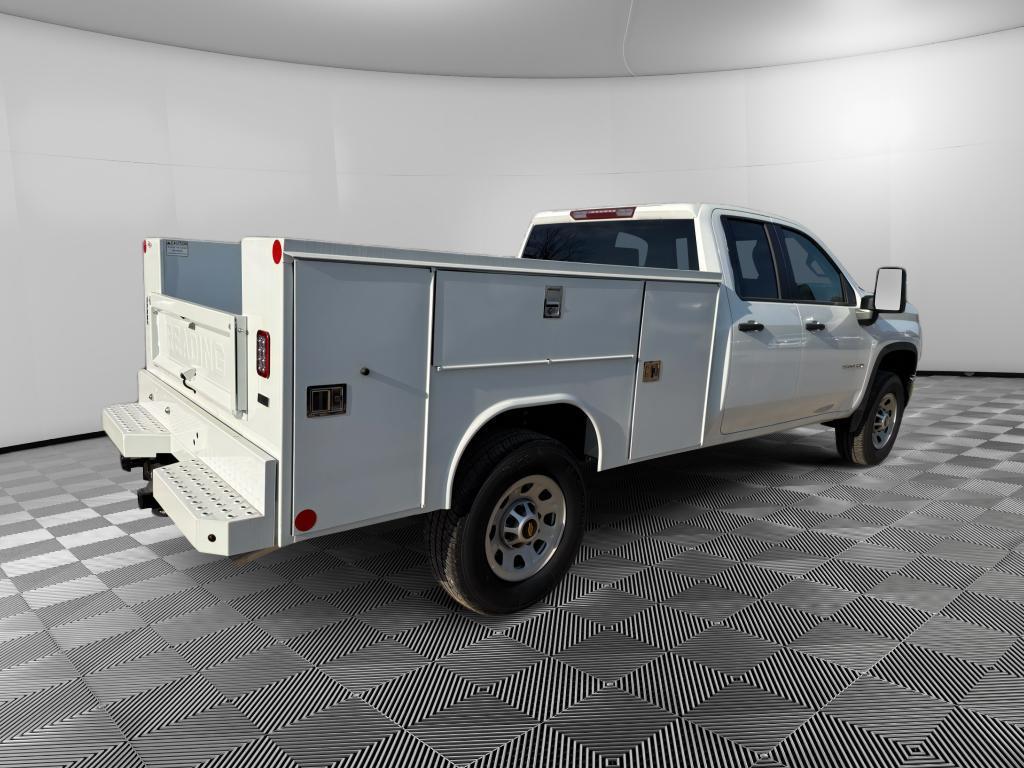 new 2025 Chevrolet Silverado 3500 car, priced at $50,178