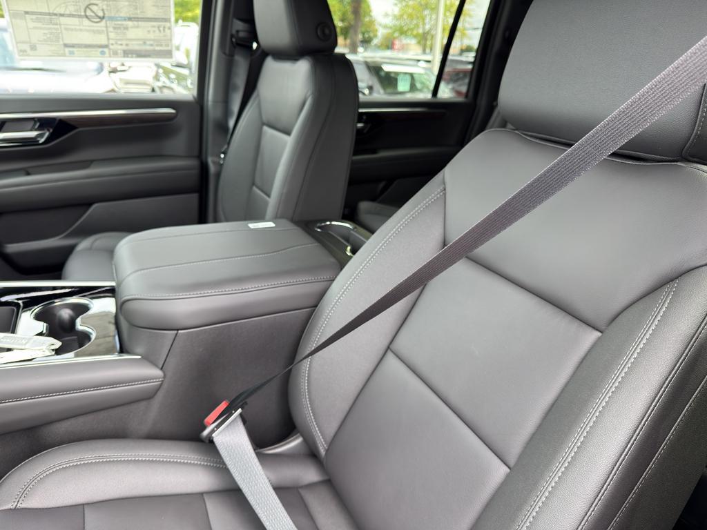 new 2026 Chevrolet Suburban car, priced at $72,680