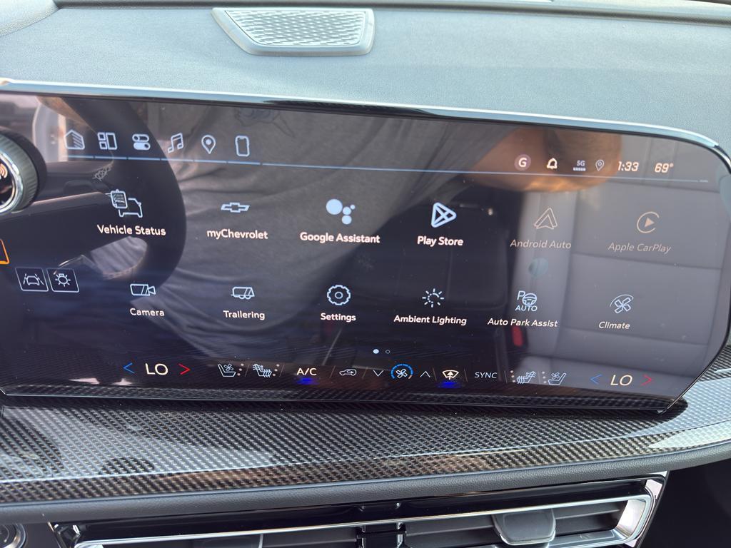 new 2026 Chevrolet Traverse car, priced at $57,195