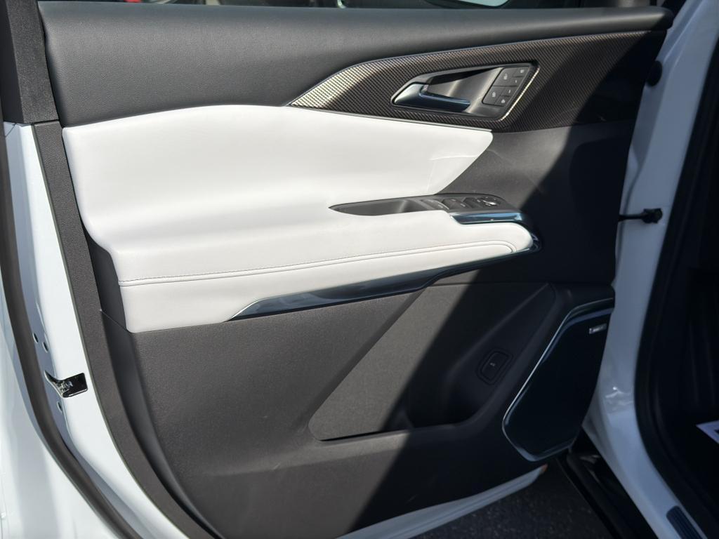 new 2026 Chevrolet Traverse car, priced at $57,195