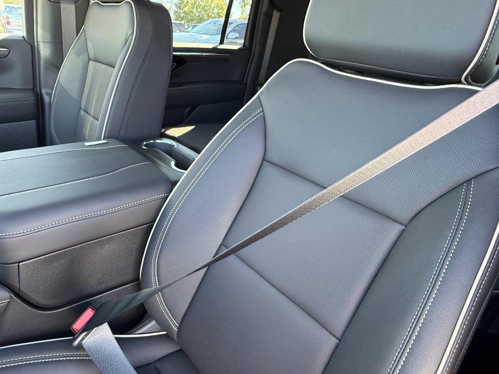 new 2026 Chevrolet Suburban car, priced at $81,190