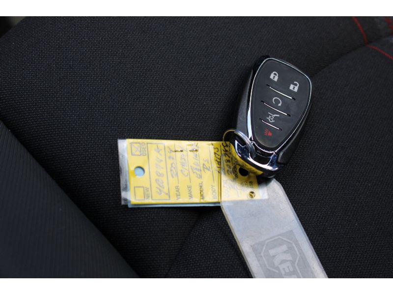 used 2024 Chevrolet Equinox car, priced at $25,789