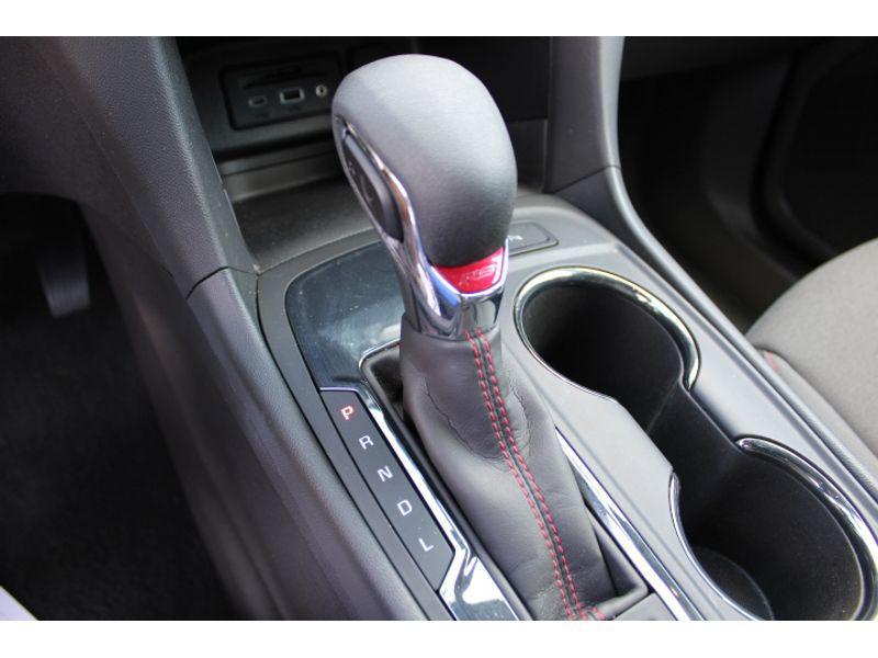 used 2024 Chevrolet Equinox car, priced at $25,789