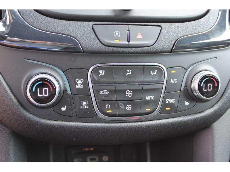 used 2024 Chevrolet Equinox car, priced at $25,789