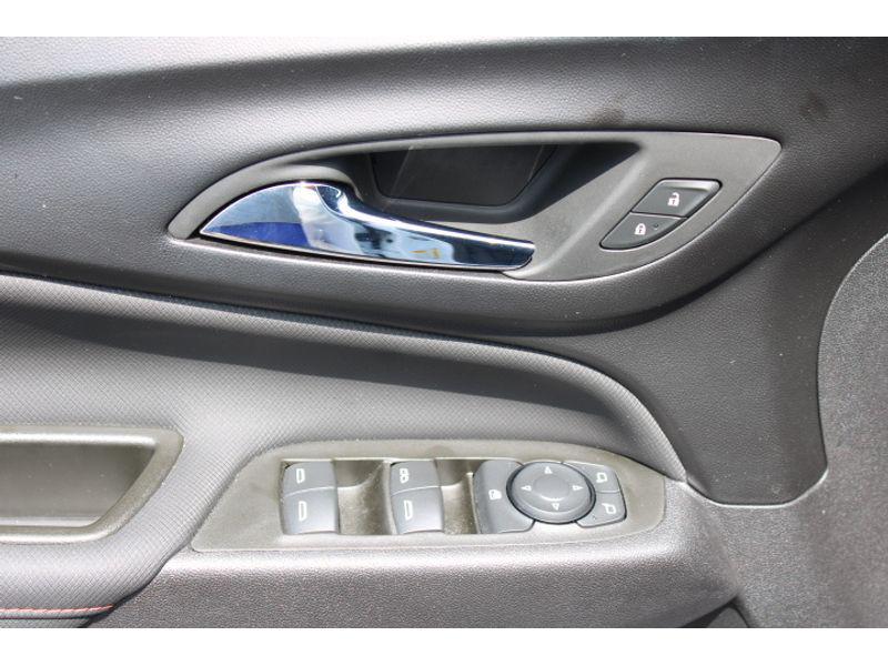 used 2024 Chevrolet Equinox car, priced at $25,789