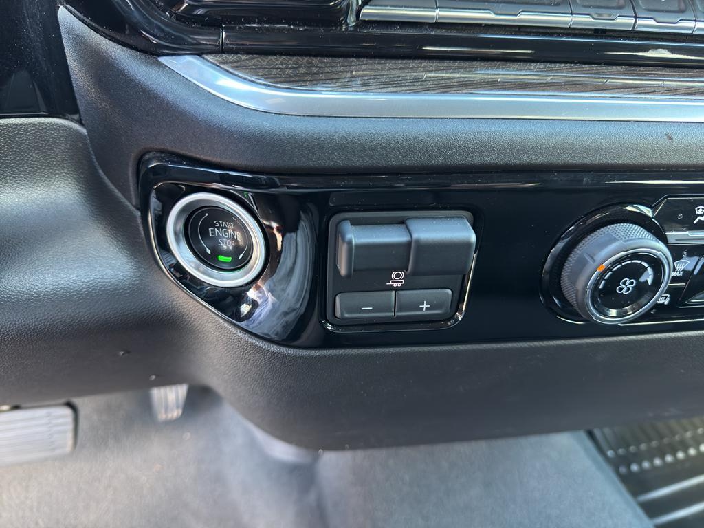 used 2024 Chevrolet Silverado 2500 car, priced at $48,895