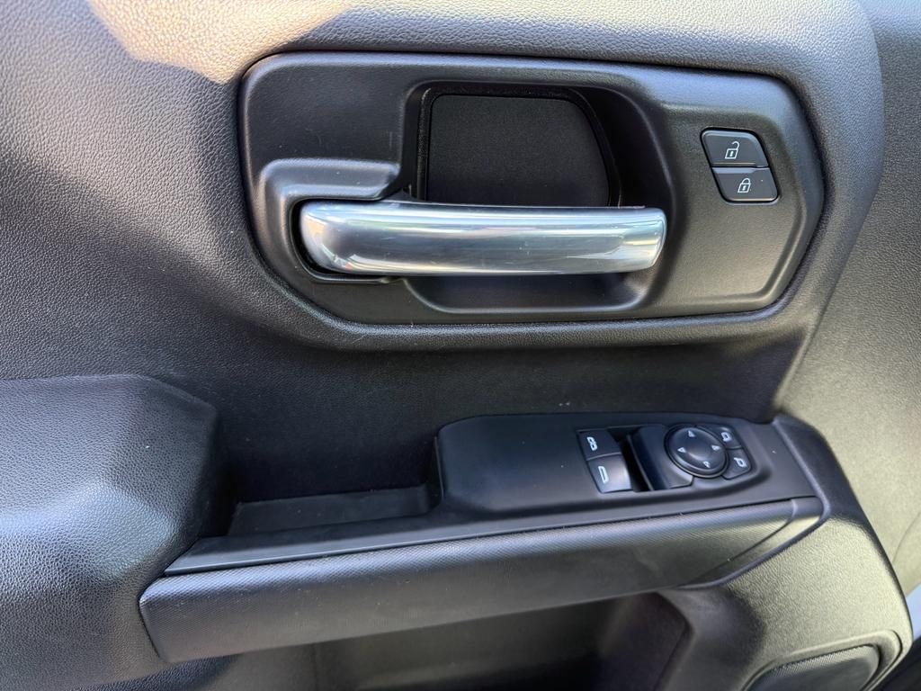 used 2024 Chevrolet Silverado 1500 car, priced at $31,198