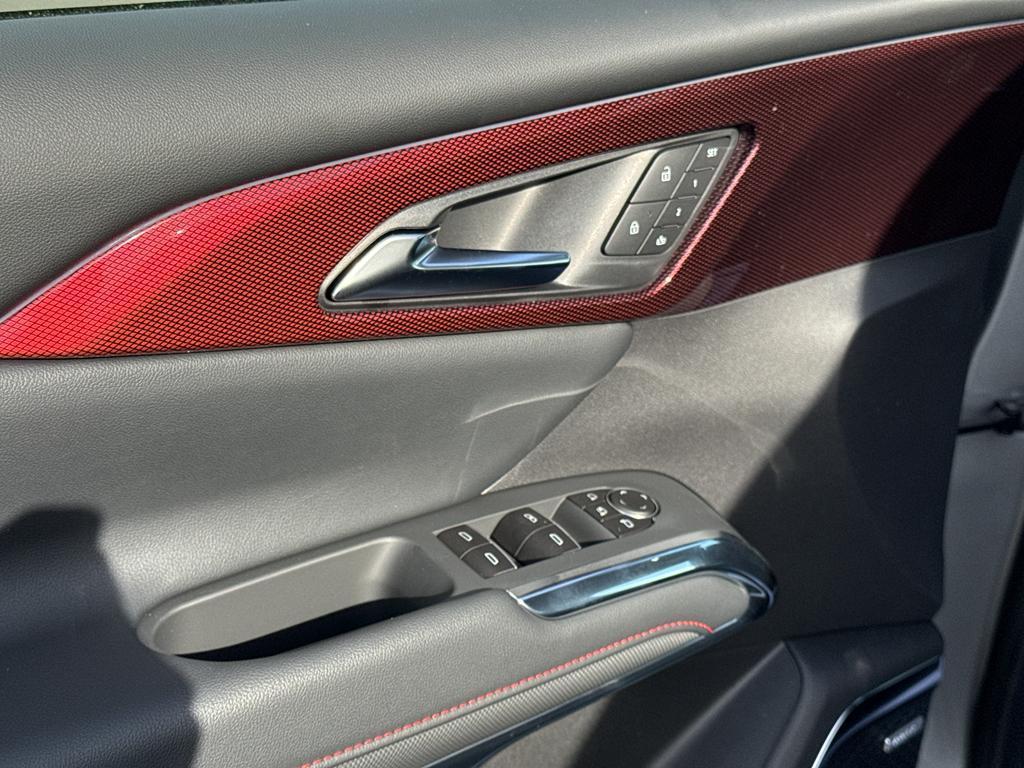 new 2026 Chevrolet Traverse car, priced at $55,140