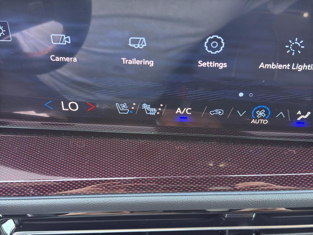 new 2026 Chevrolet Traverse car, priced at $55,140