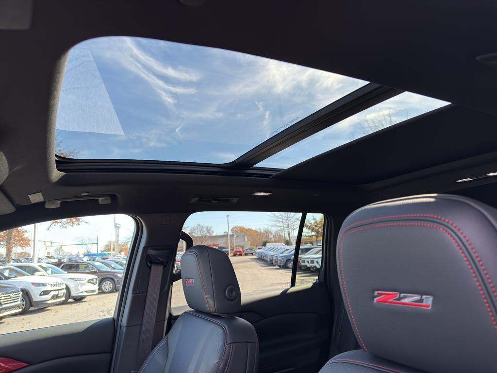 new 2026 Chevrolet Traverse car, priced at $51,804