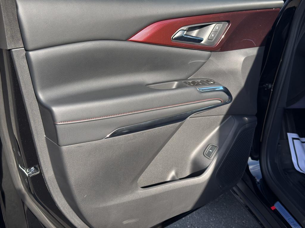 new 2026 Chevrolet Traverse car, priced at $51,804