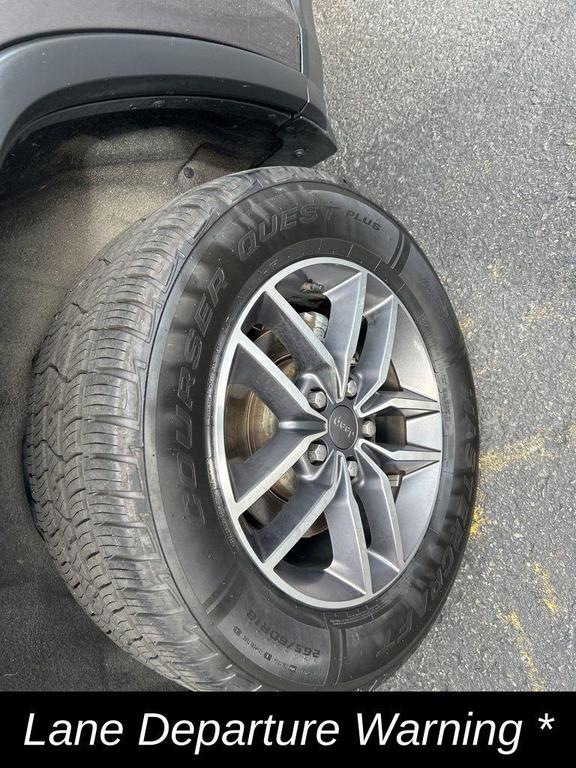 used 2021 Jeep Grand Cherokee car, priced at $29,499