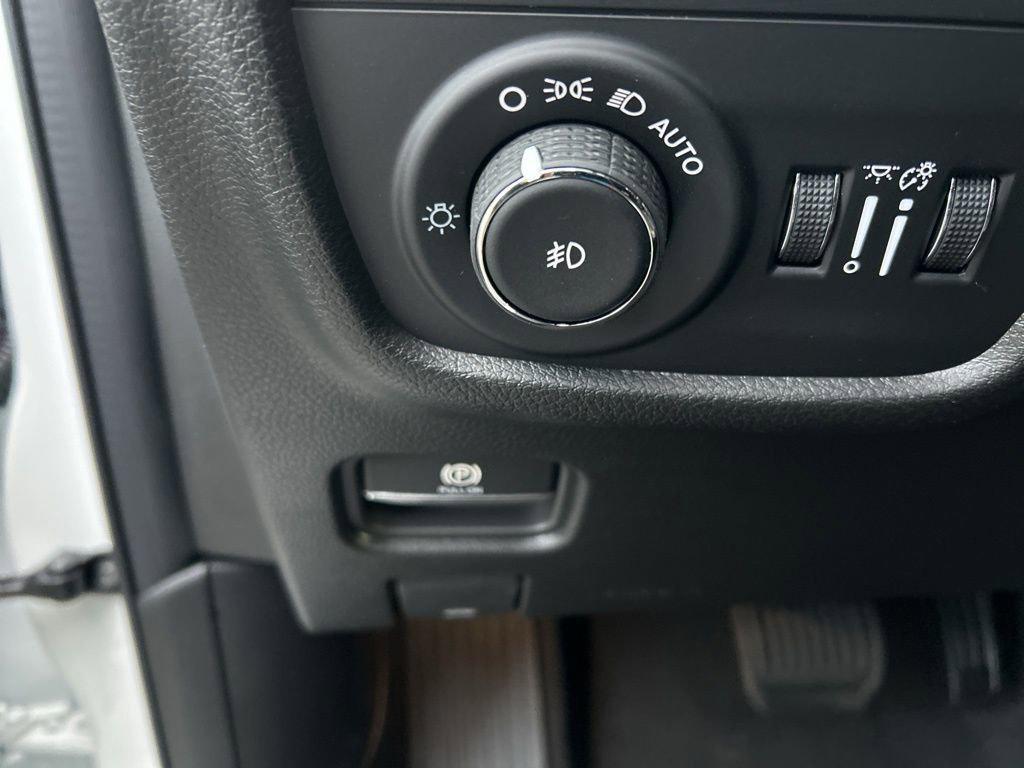 new 2025 Jeep Grand Cherokee L car, priced at $51,515