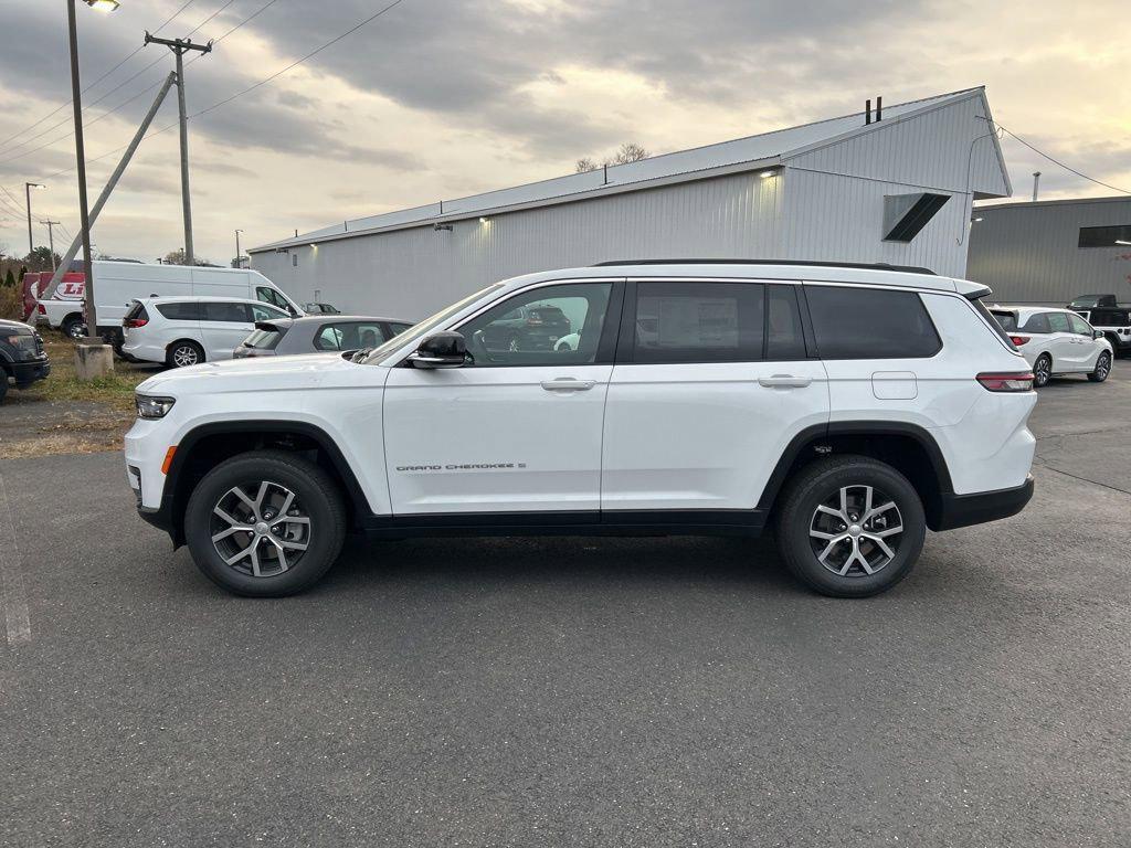 new 2025 Jeep Grand Cherokee L car, priced at $51,515