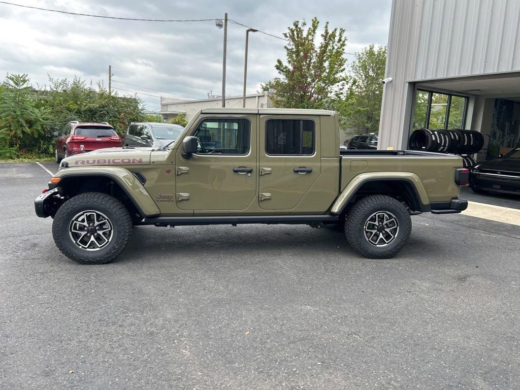 new 2025 Jeep Gladiator car, priced at $56,338