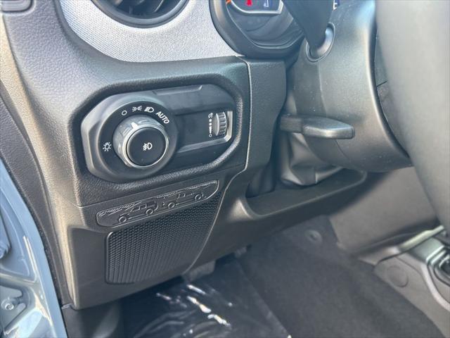 new 2025 Jeep Wrangler car, priced at $47,727