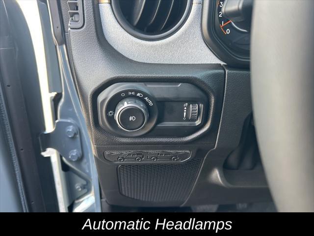 new 2025 Jeep Wrangler car, priced at $48,727