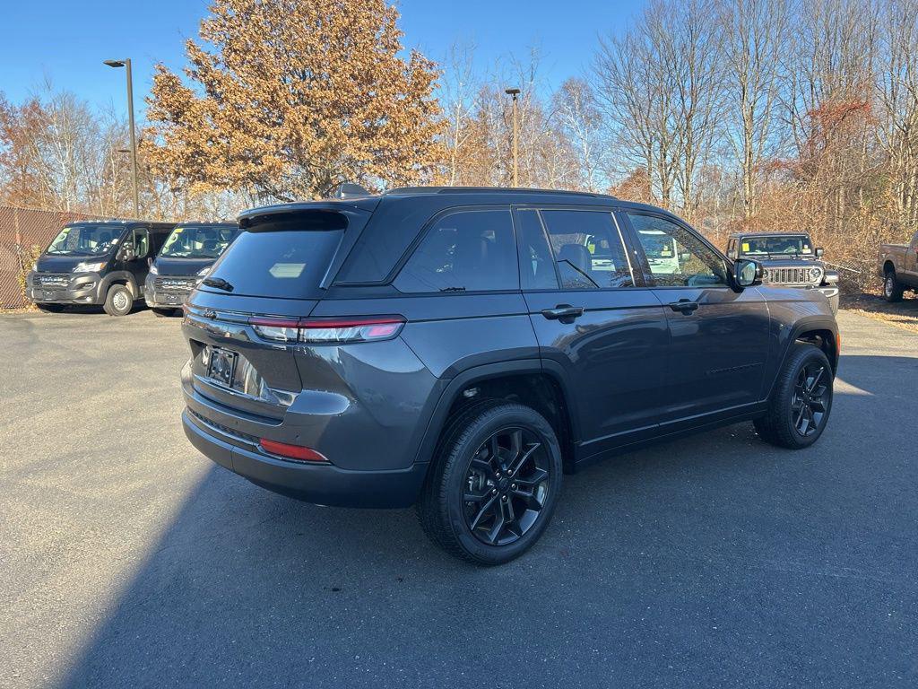 new 2025 Jeep Grand Cherokee car, priced at $54,730