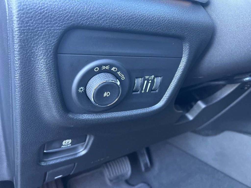 new 2025 Jeep Grand Cherokee car, priced at $54,730