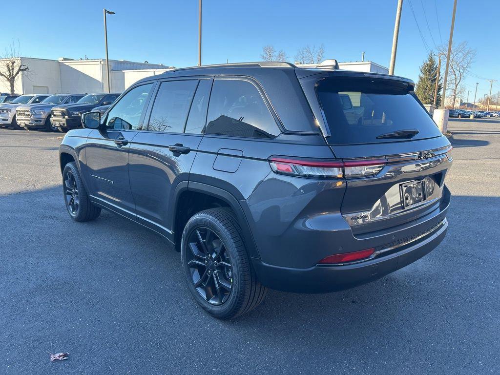 new 2025 Jeep Grand Cherokee car, priced at $54,730