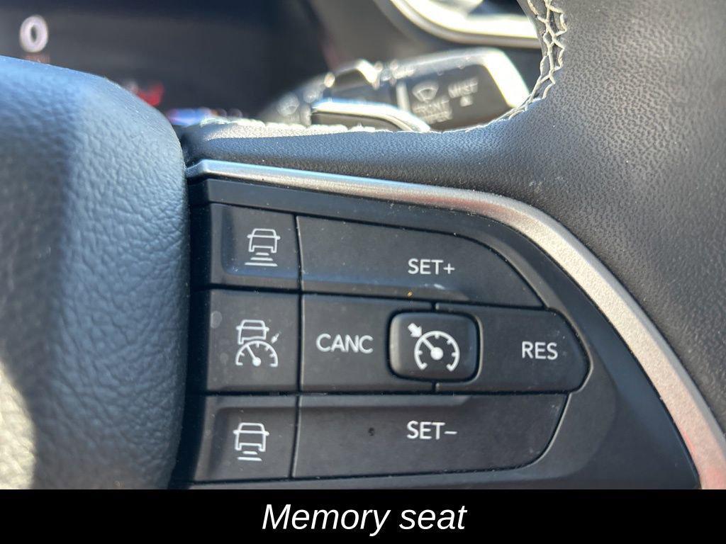 used 2023 Jeep Grand Cherokee car, priced at $30,987