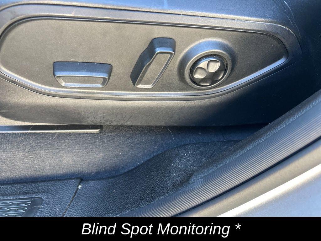 used 2023 Jeep Grand Cherokee car, priced at $30,987