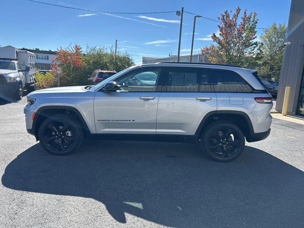 used 2023 Jeep Grand Cherokee car, priced at $30,987