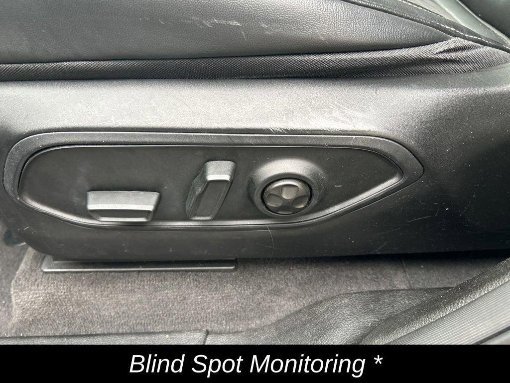 used 2022 Jeep Grand Cherokee car, priced at $31,000