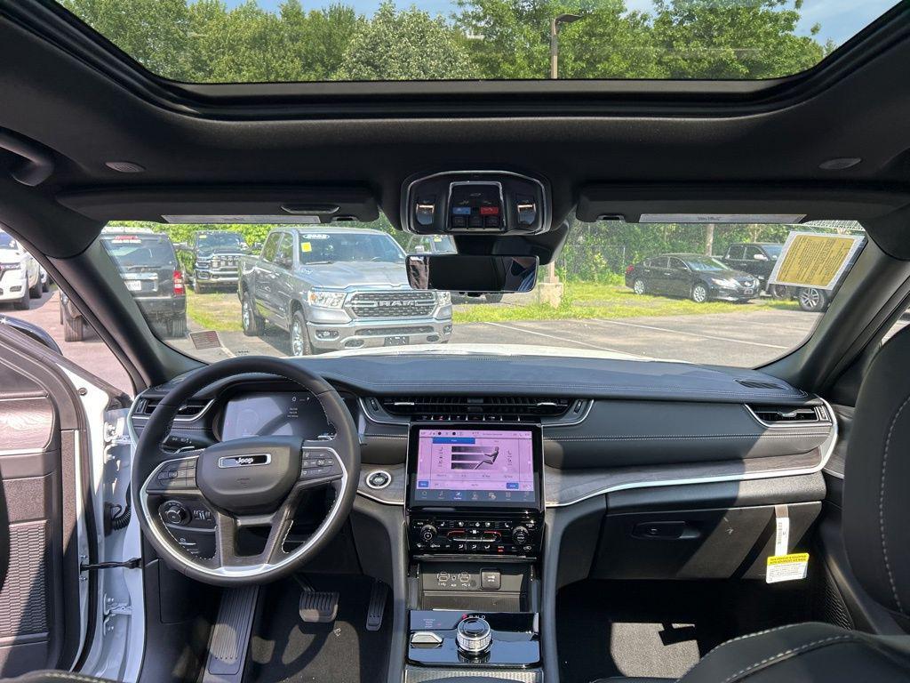 new 2025 Jeep Grand Cherokee L car, priced at $52,603