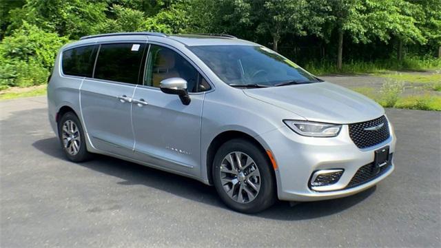 new 2023 Chrysler Pacifica car, priced at $62,135