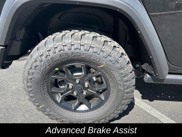 new 2025 Jeep Wrangler car, priced at $48,727