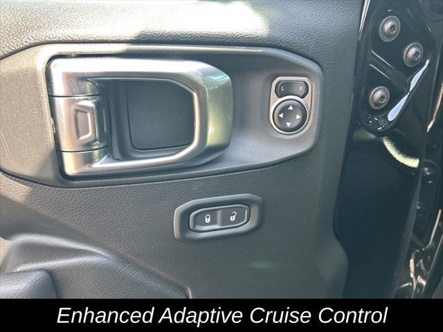 new 2025 Jeep Wrangler car, priced at $48,727