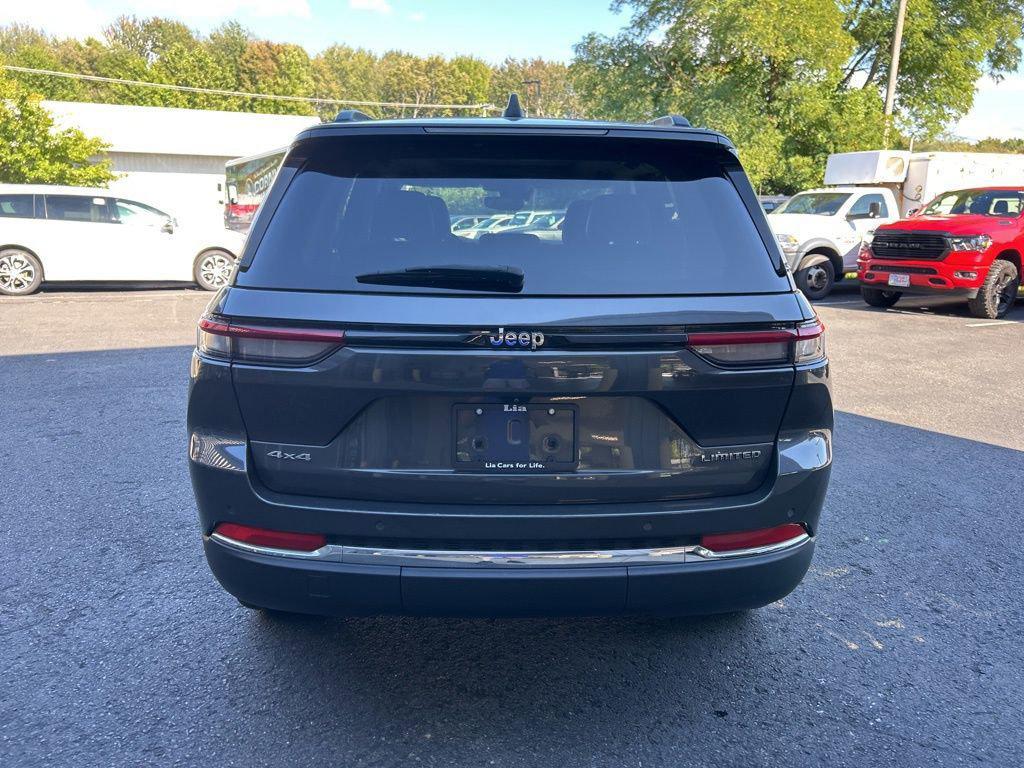 used 2022 Jeep Grand Cherokee car, priced at $31,287