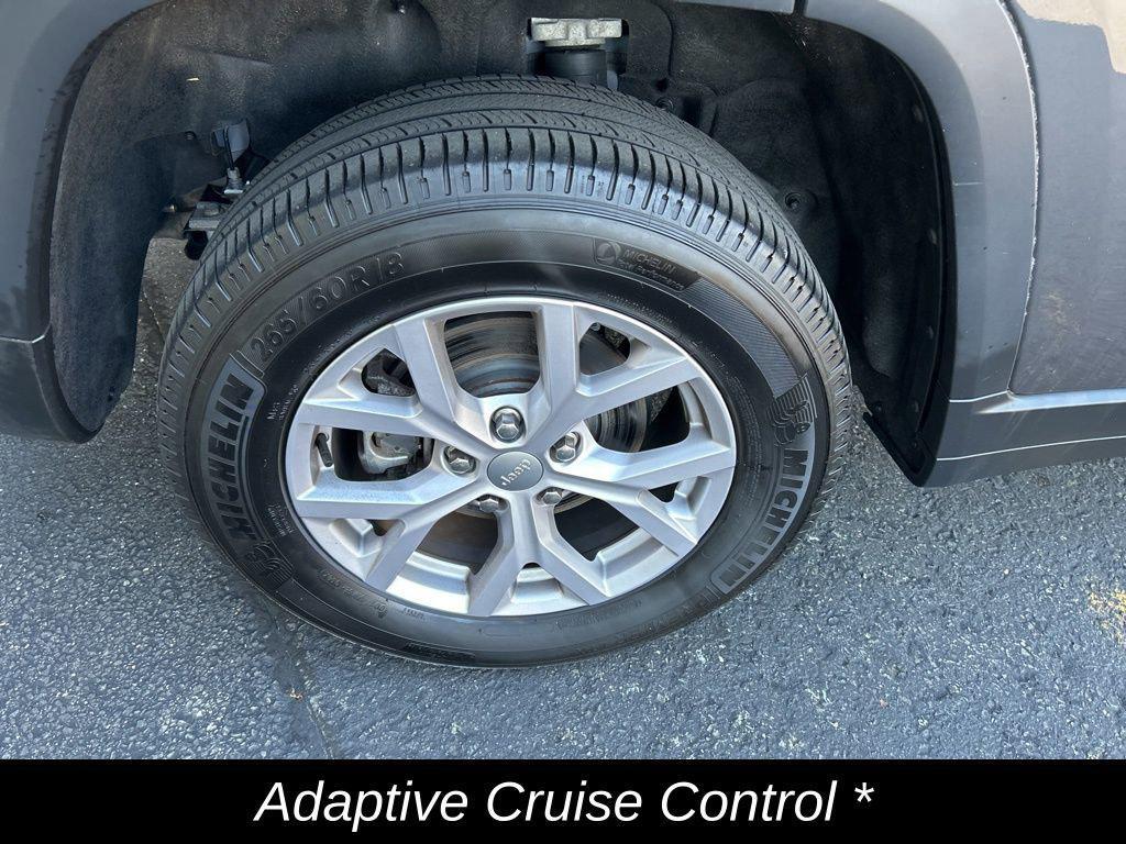 used 2022 Jeep Grand Cherokee car, priced at $31,287