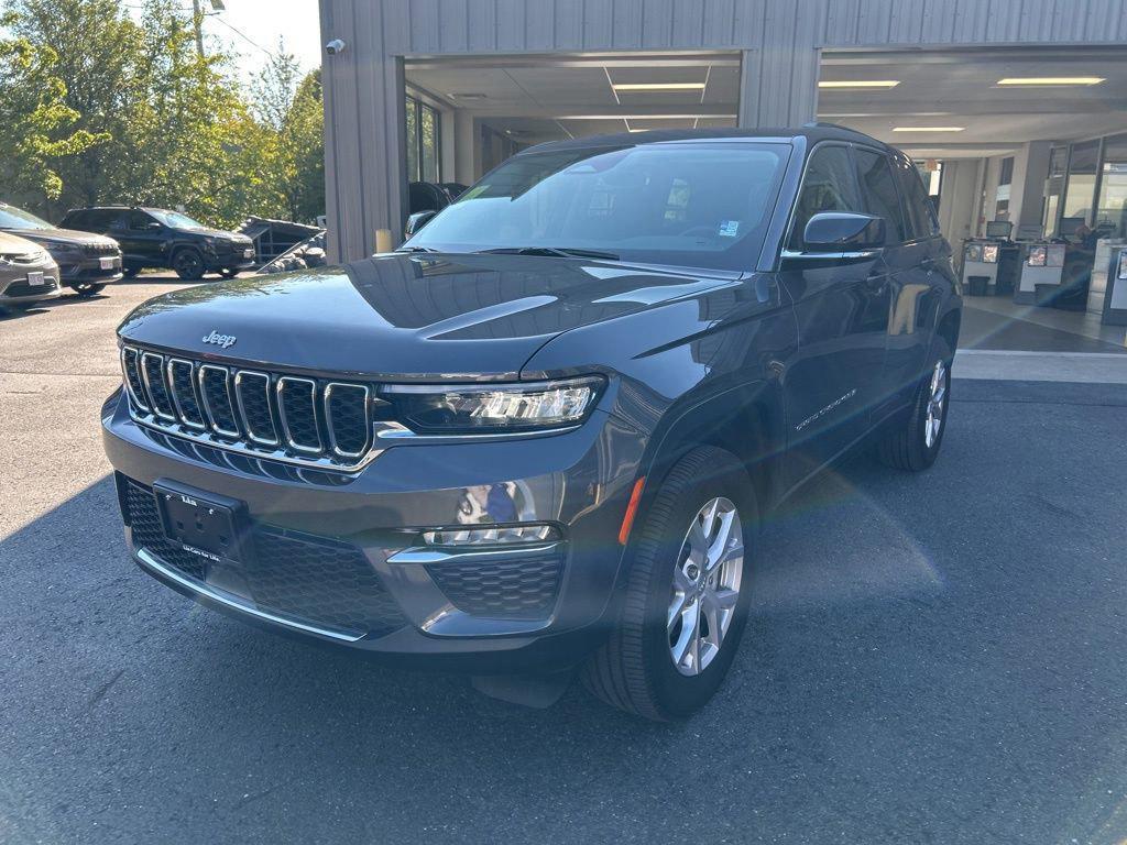 used 2022 Jeep Grand Cherokee car, priced at $31,287