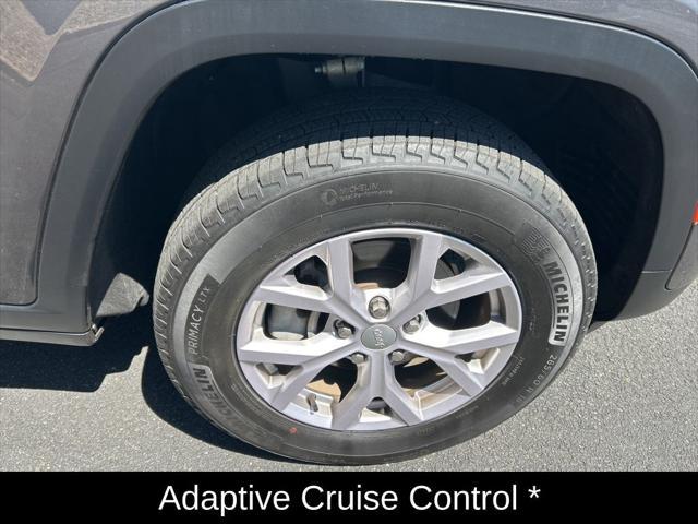 used 2022 Jeep Grand Cherokee car, priced at $33,387