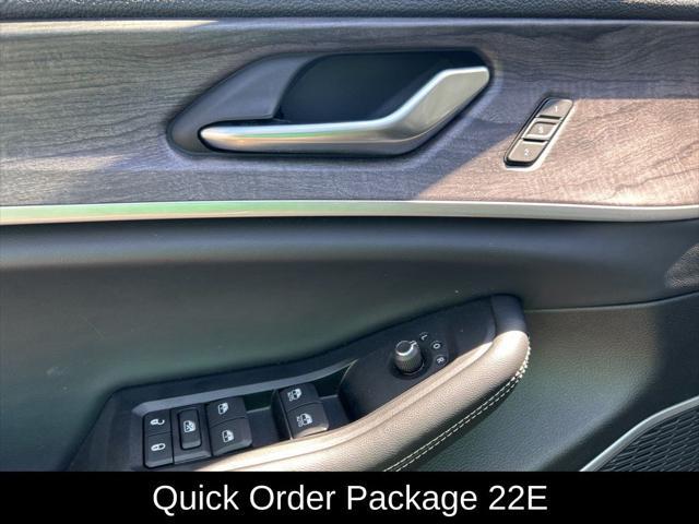 used 2022 Jeep Grand Cherokee car, priced at $33,387
