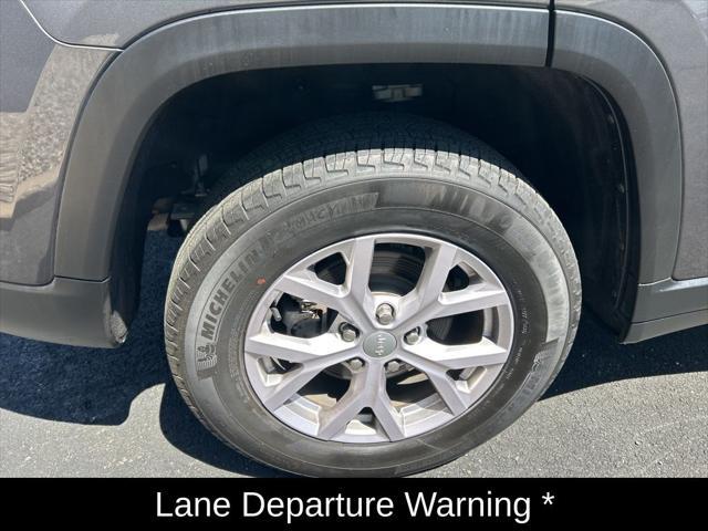used 2022 Jeep Grand Cherokee car, priced at $33,387