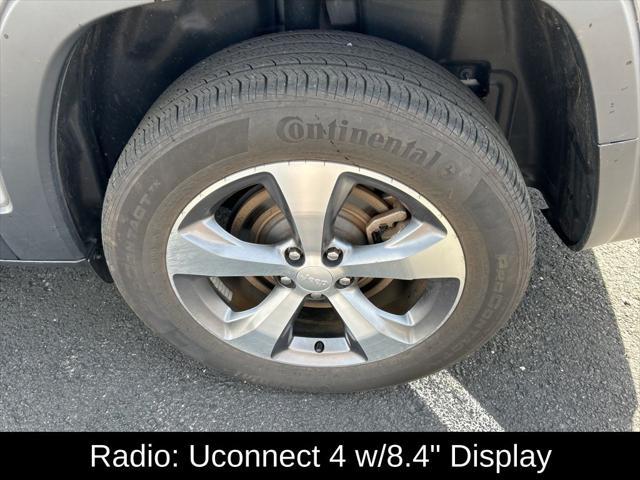 used 2021 Jeep Cherokee car, priced at $24,849